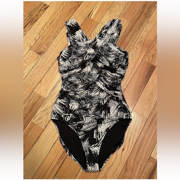 Garnet Hill Monochrome Palm Print One-Piece Swimsuit - Picture 1 of 10